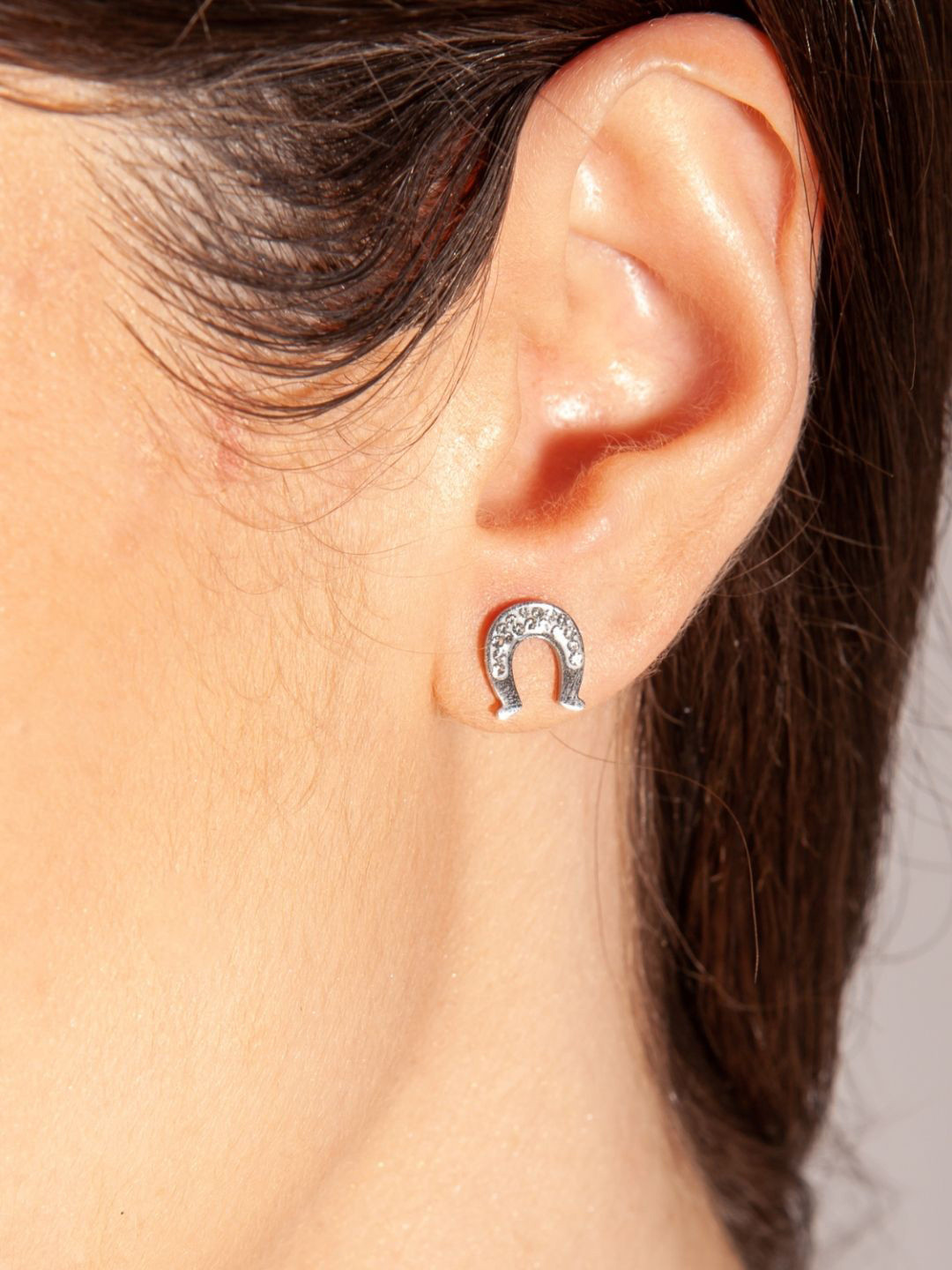 HighSpark 925 Sterling Silver Cubic Zirconia Horseshoe Shaped Studs