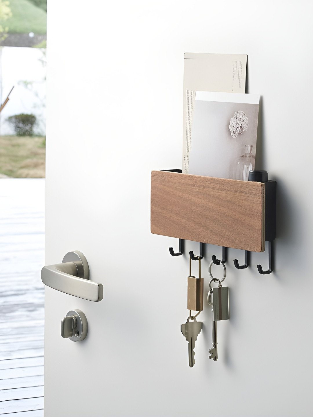 Arhat Organizers Brown & Black Wooden 4 to 6 Hooks Key Holder