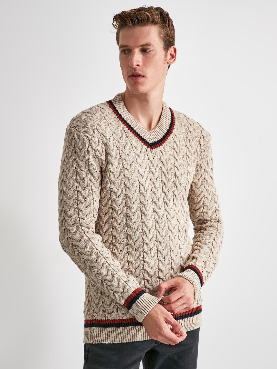 Trendyol Men Self Design V-Neck Cardigan Sweater