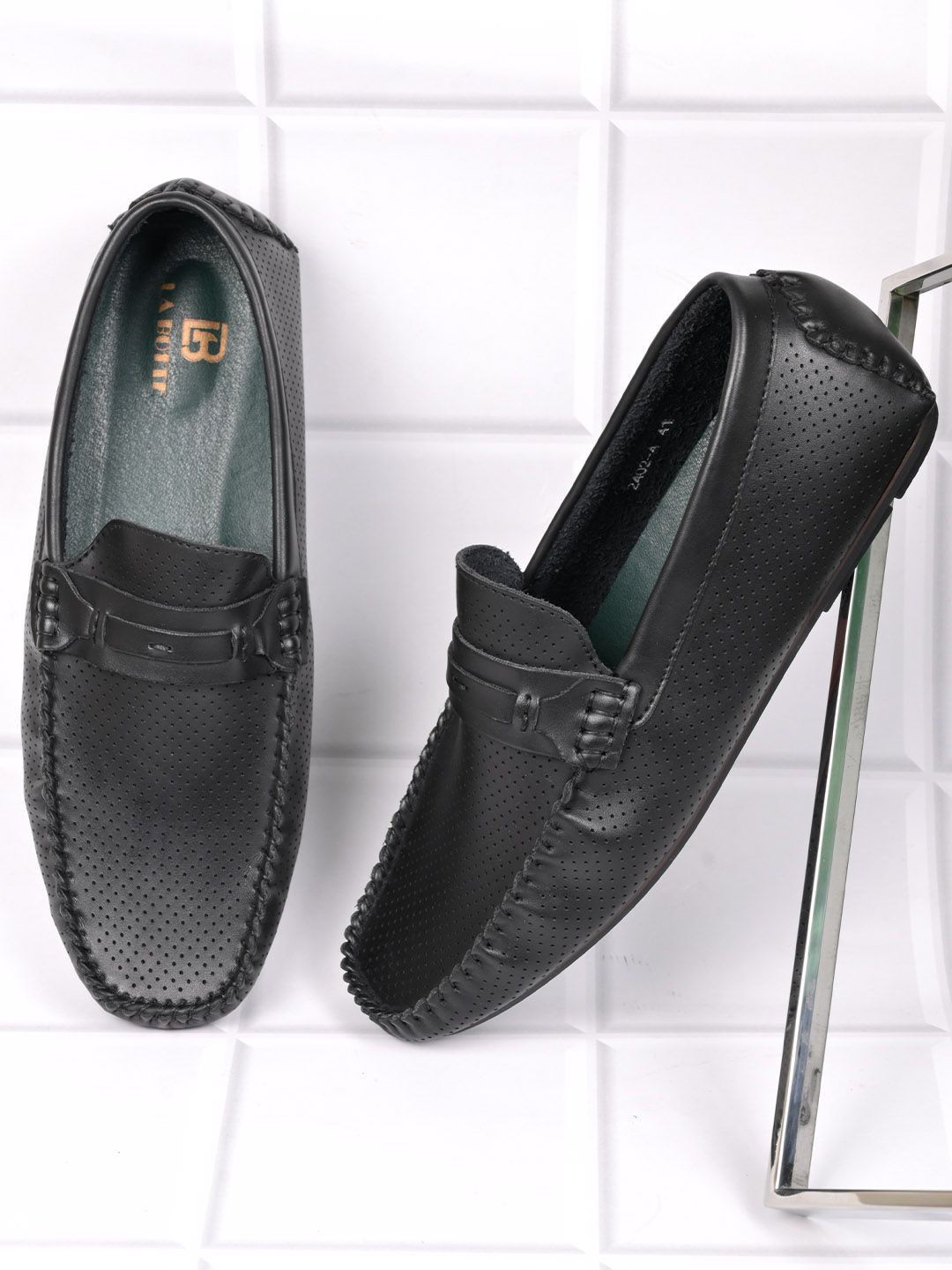 LA BOTTE Men Perforations Slip-On Loafers