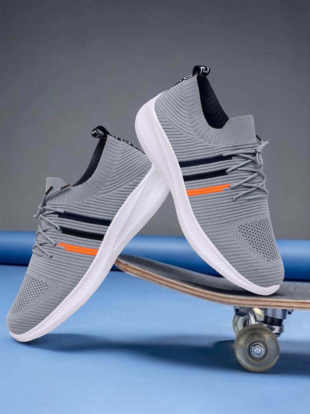 SHUAN Men Mesh Non-Marking Running Shoes