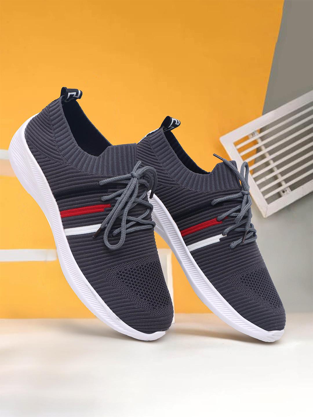 SHUAN Men Mesh Flymesh Running Non-Marking Lace-Ups Sports Shoes