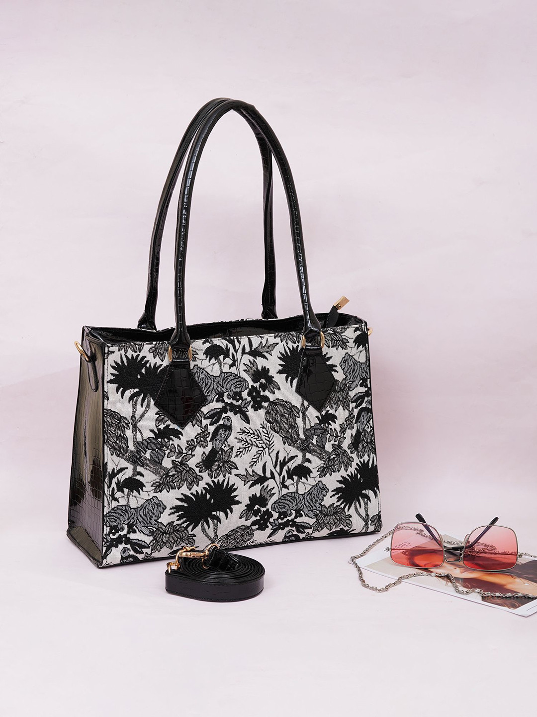 FABBHUE Women Embellished Woven Design Structured Handheld Bag