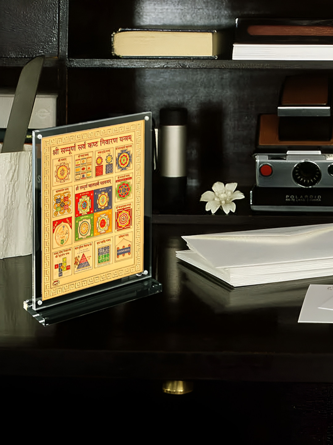 Hawai Gold Toned & Transparent Sampoorna Sarva Kasht Nivaran Yantra Table Photo Frame