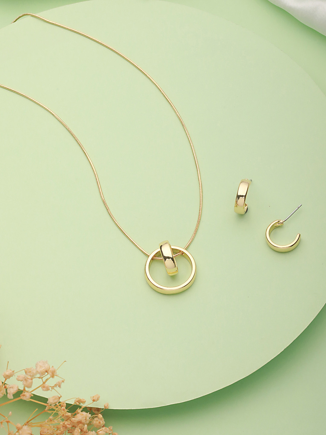 SARAF TRENDZ Anti-tarnish Gold Plated Stainless Steel Jewellery Set