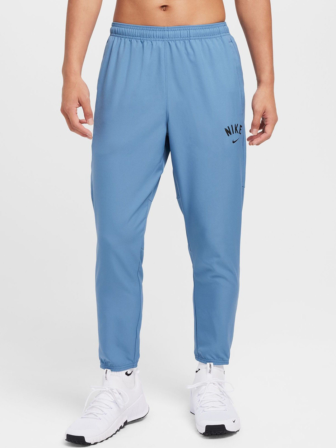 Nike Men Challenger Joggers