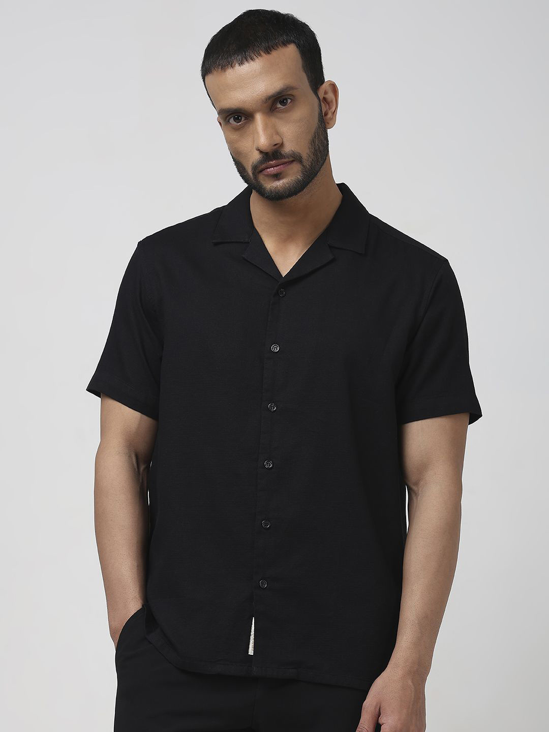 Mufti Men Cuban Collar Solid Checked Cotton Relaxed Fit Casual Shirt