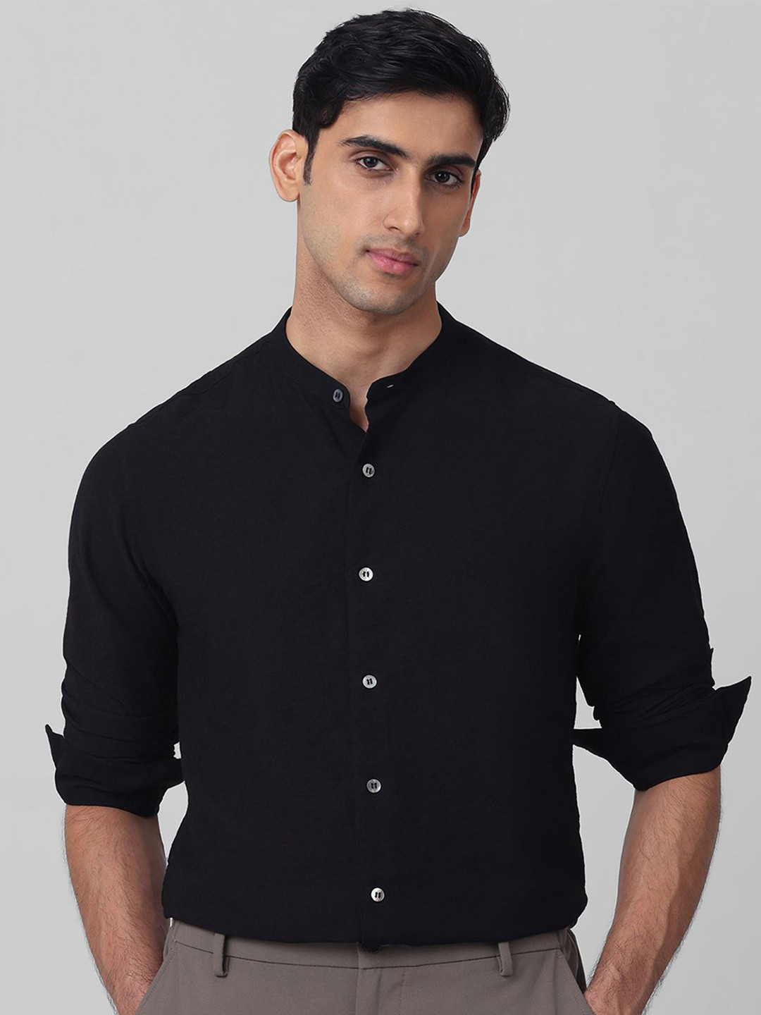 Mufti Men Band Collar Solid Slim Fit Casual Shirt