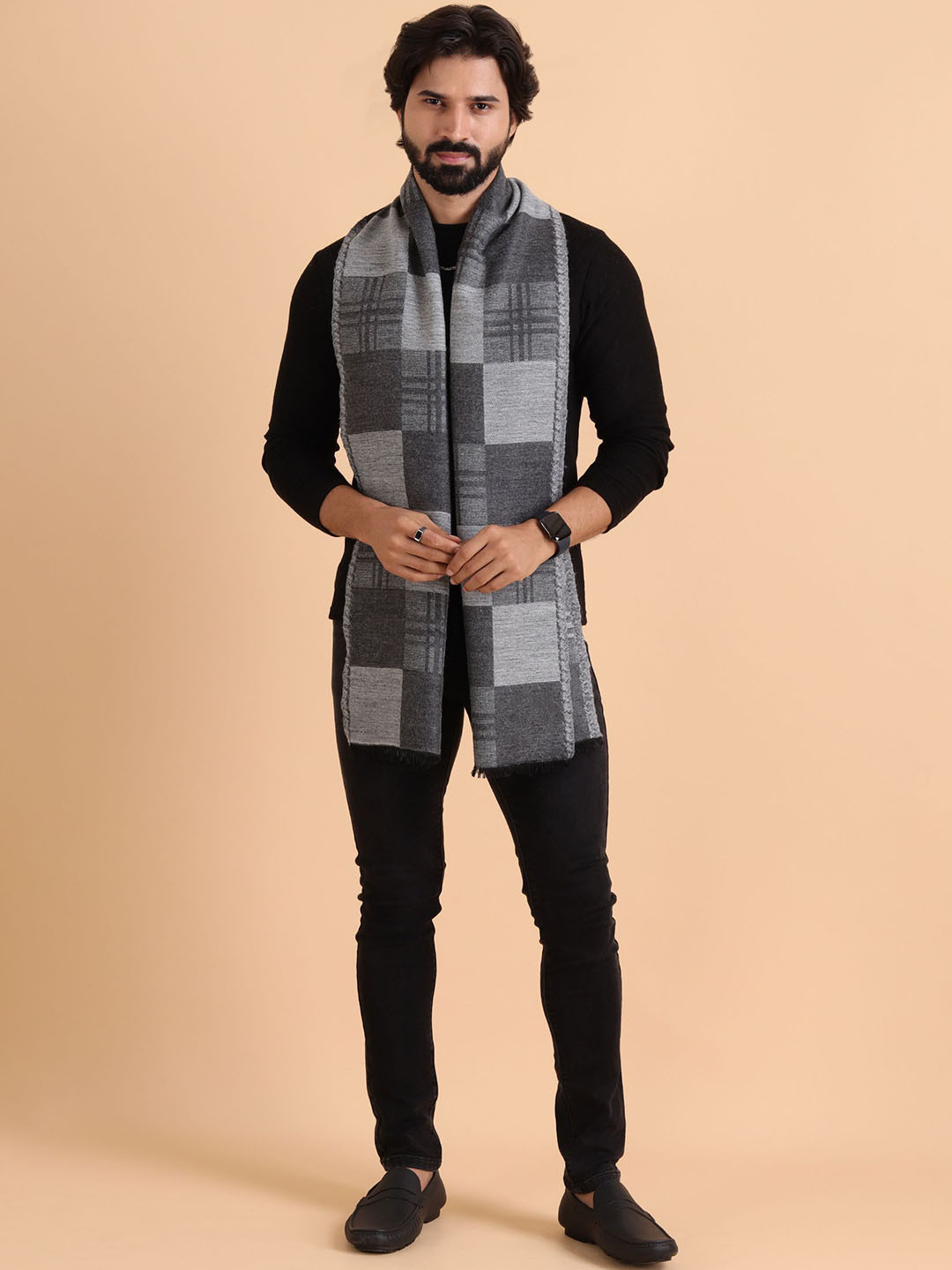 Tweedle Men Patterned Reversible Woolen Muffler