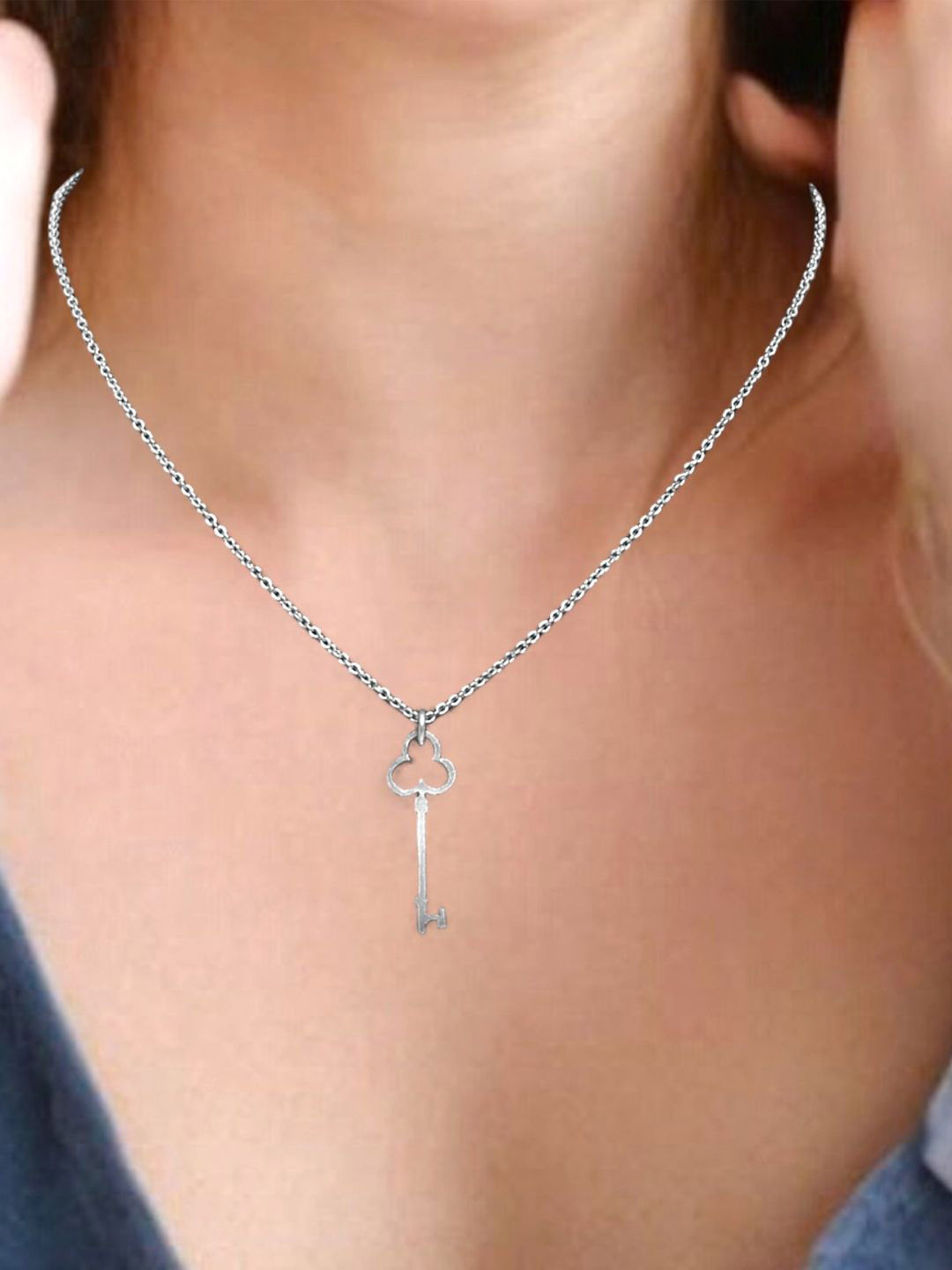DressBerry Girls 925 Sterling Silver Heart Shaped Pendant with Chain