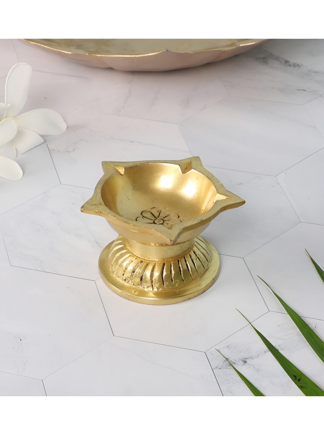 Two Moustaches Ethnic Flower Carved 5 Oil Wicks Brass Diya