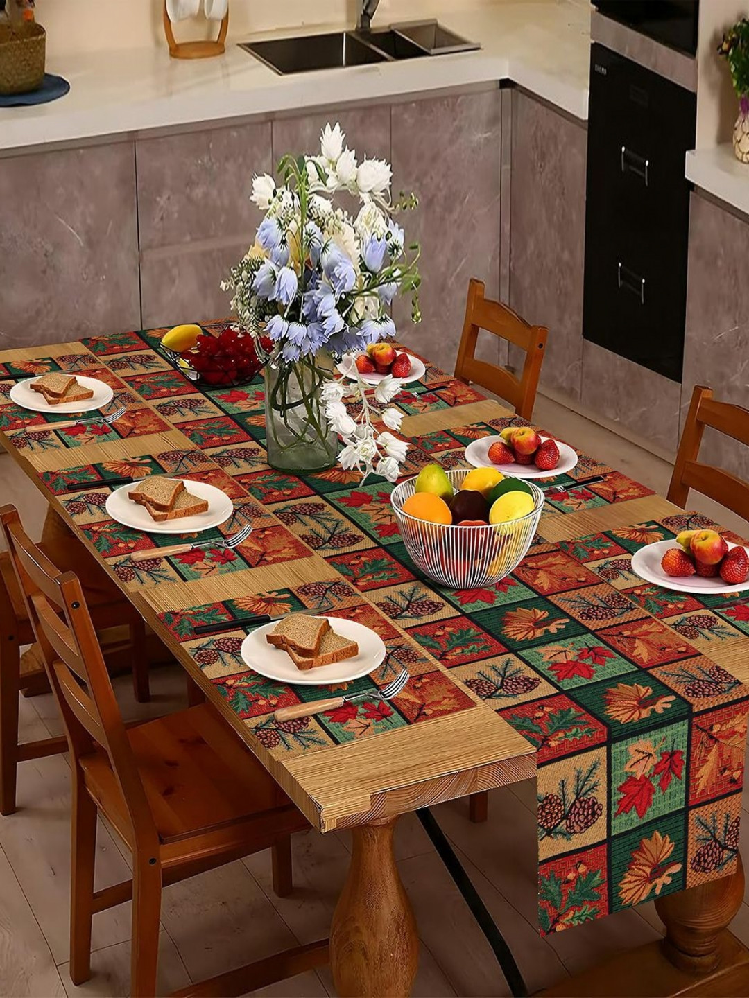 PRAKARTIK Set Of 7 Green & Red Printed Table Linen Sets