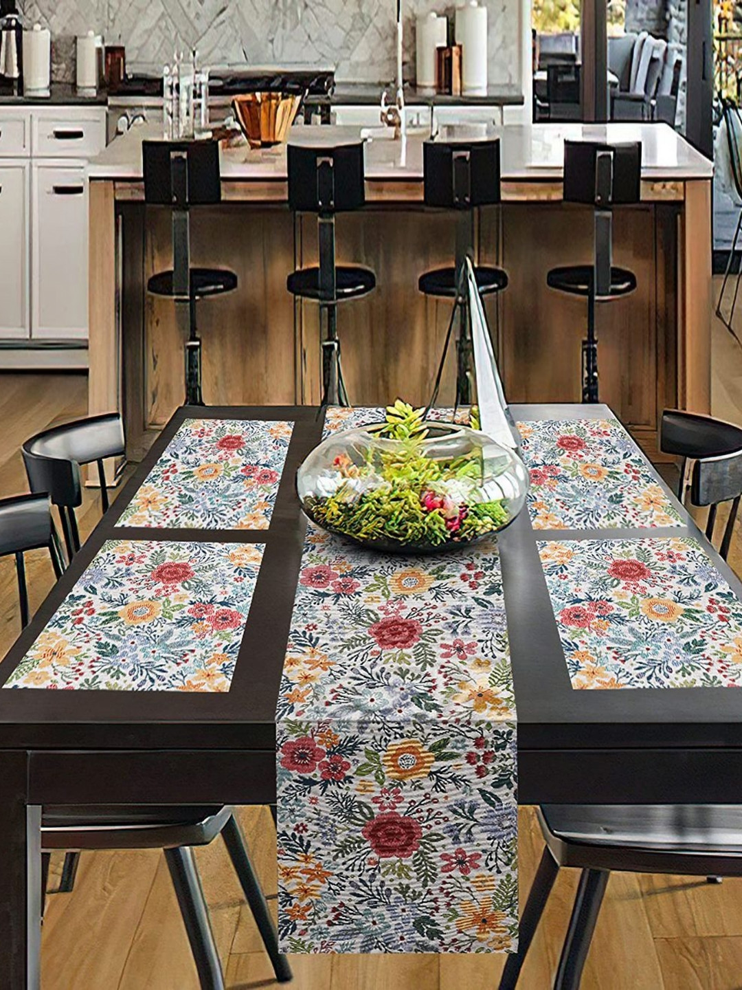 PRAKARTIK Set Of 5 Green & White Printed Table Linen Sets