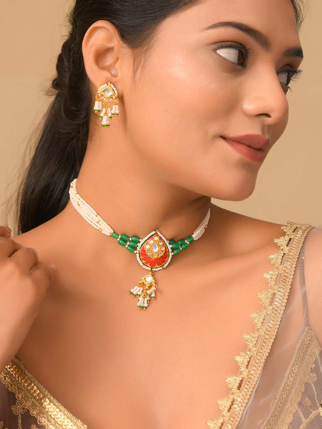 DASTOOR Gold-Plated Kundan-Studded & Beaded Necklace & Earrings