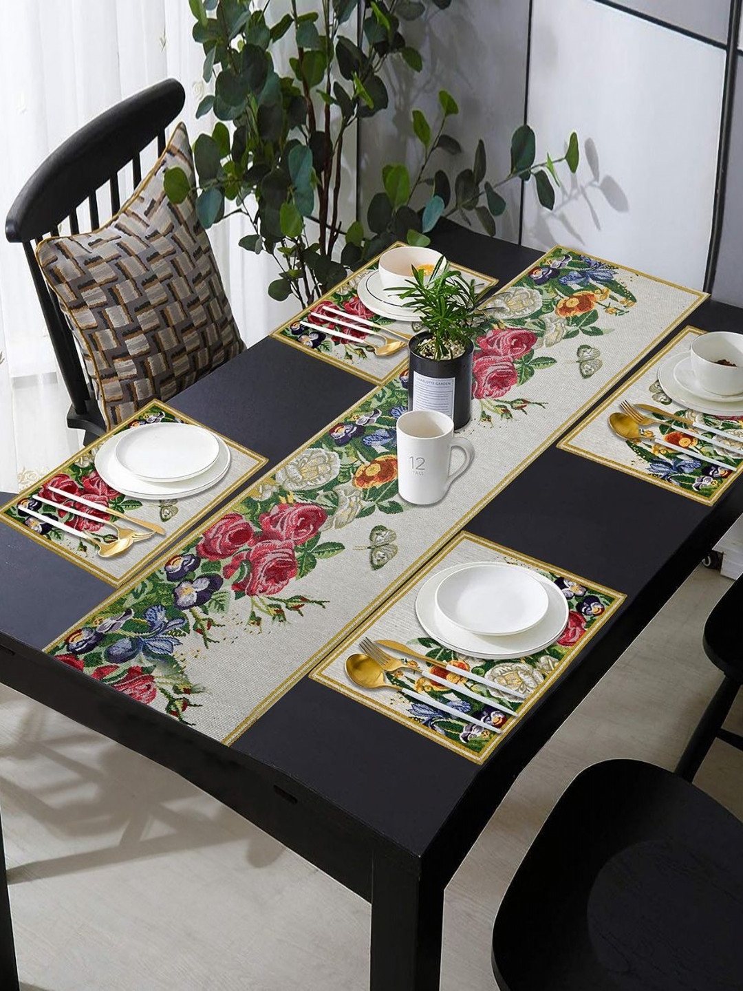PRAKARTIK Set of 5 Yellow & Green Printed Cotton Dining Table Linen Set With Runner