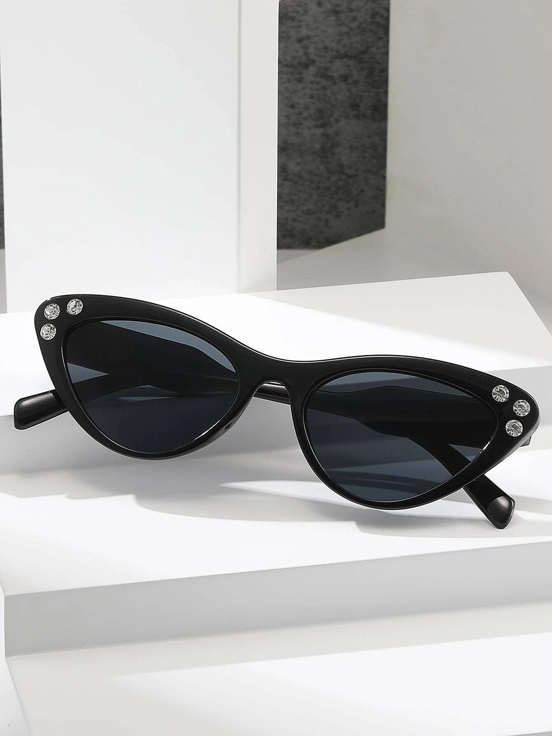 DressBerry Women Cateye UV Protected Lens Sunglasses ES_60006-33-DB-1813-BLK-BLK-CE-Black