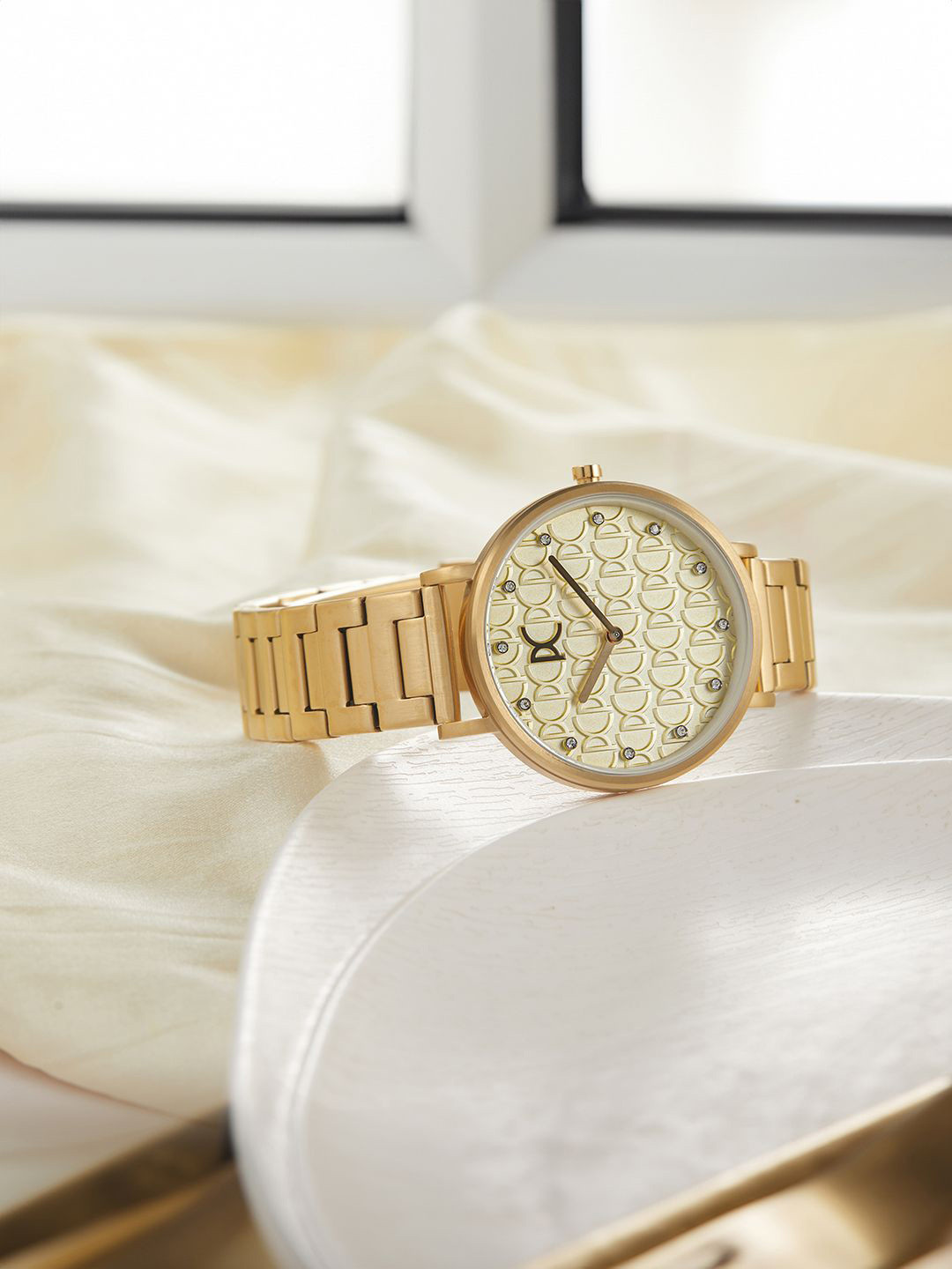 pierre cardin Women Dial & Stainless Steel Straps Analogue Watch CBN.3052