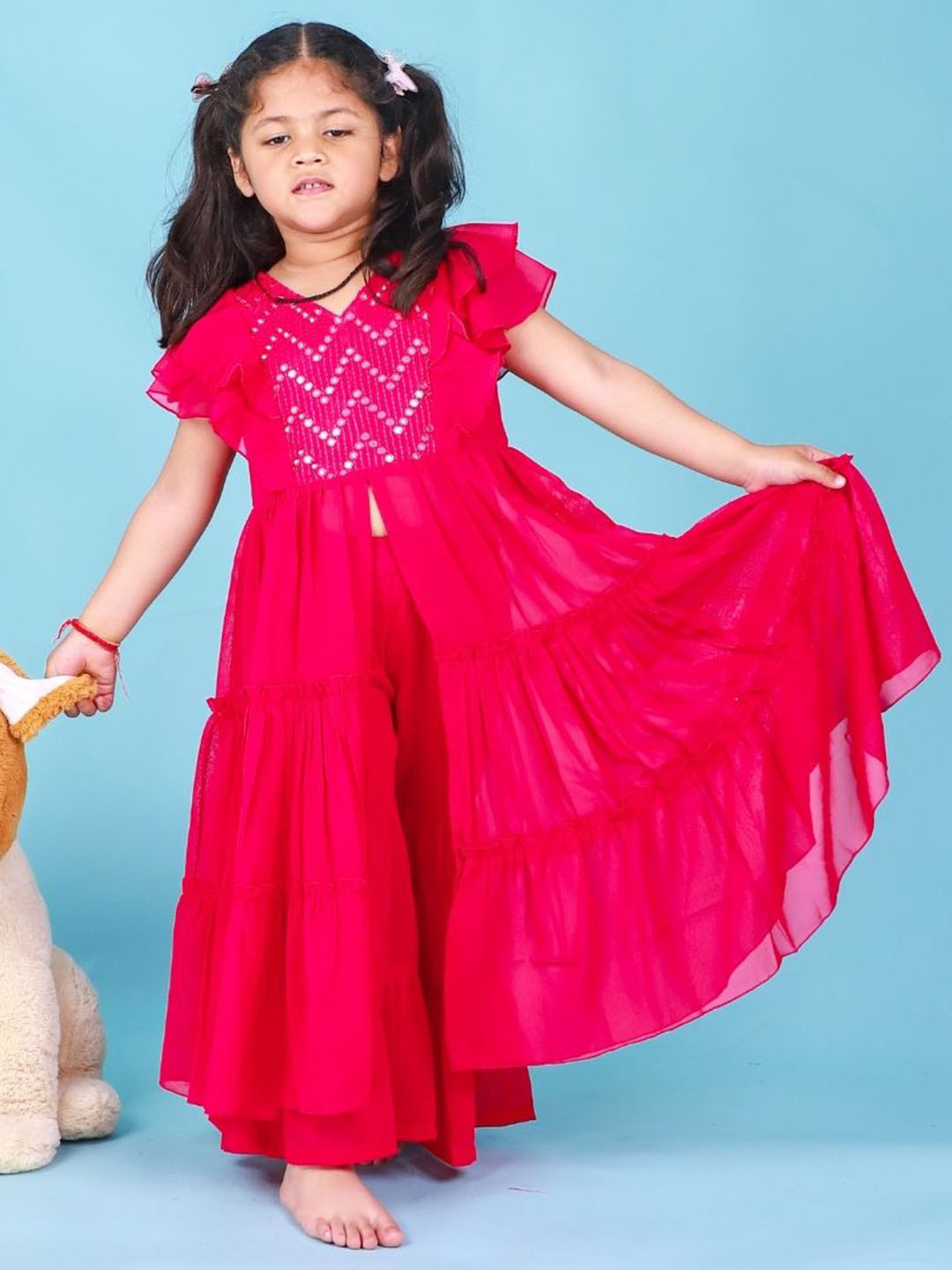 Bugandbees Embroidered Clothing Set