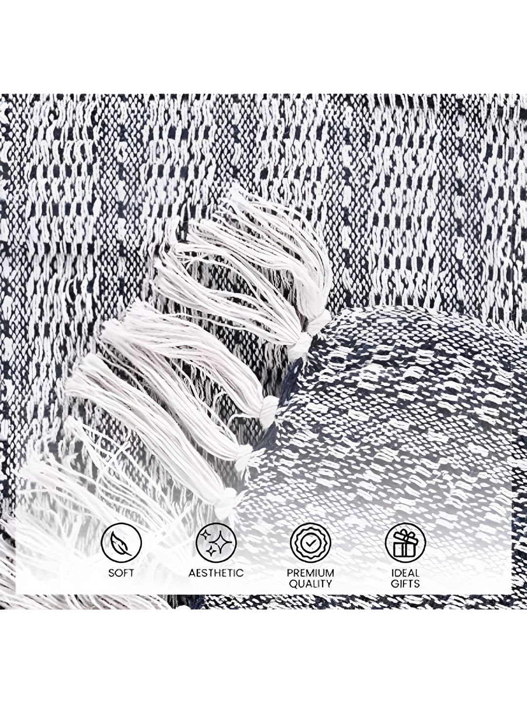 SASHAA WORLD Blue & White Cotton Breathable Throws