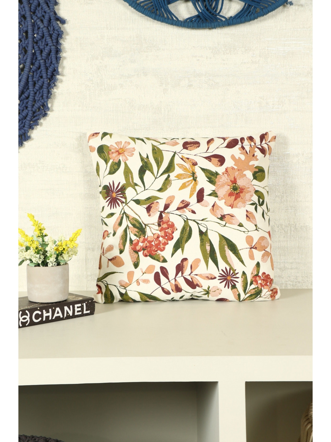 SASHAA WORLD Cream-Coloured & Green Floral Square Cushion Covers