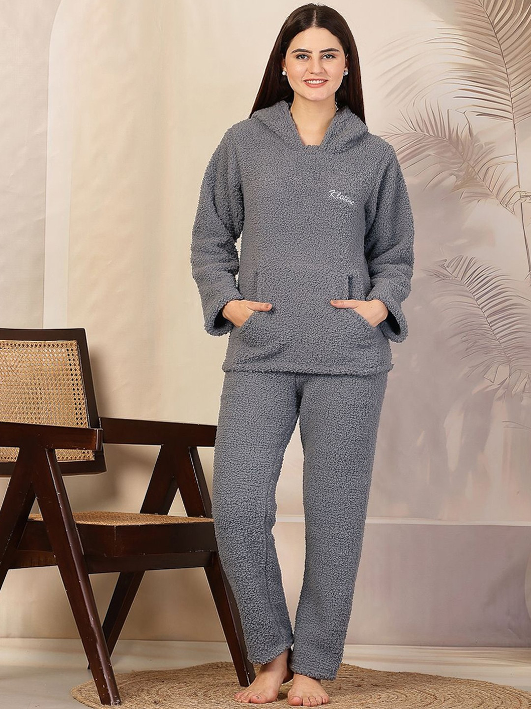 Women Grey Solid Sherpa Heavy Winter Hooded Woolen Night Suit