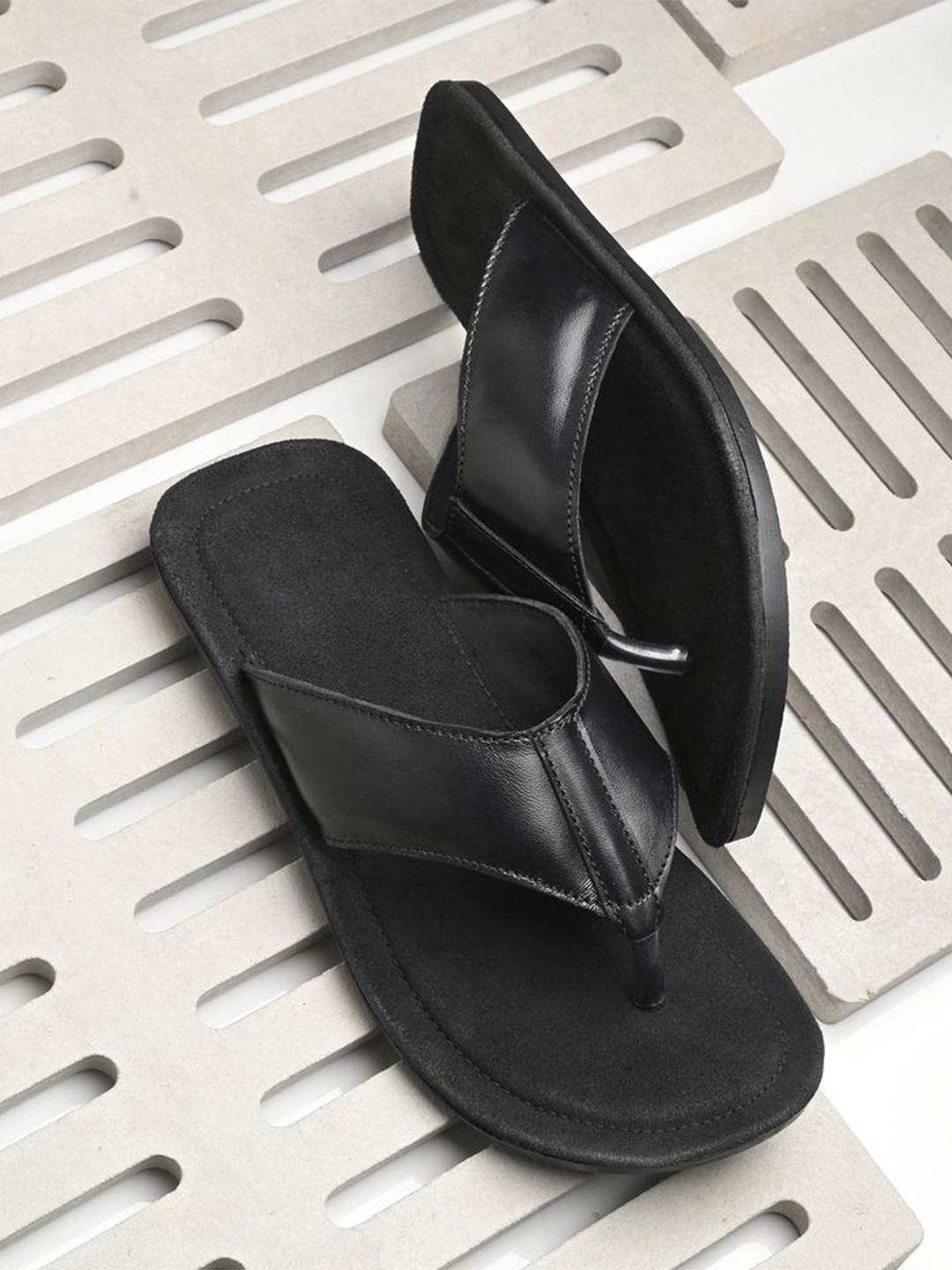 Auserio Men Slip-On Slippers