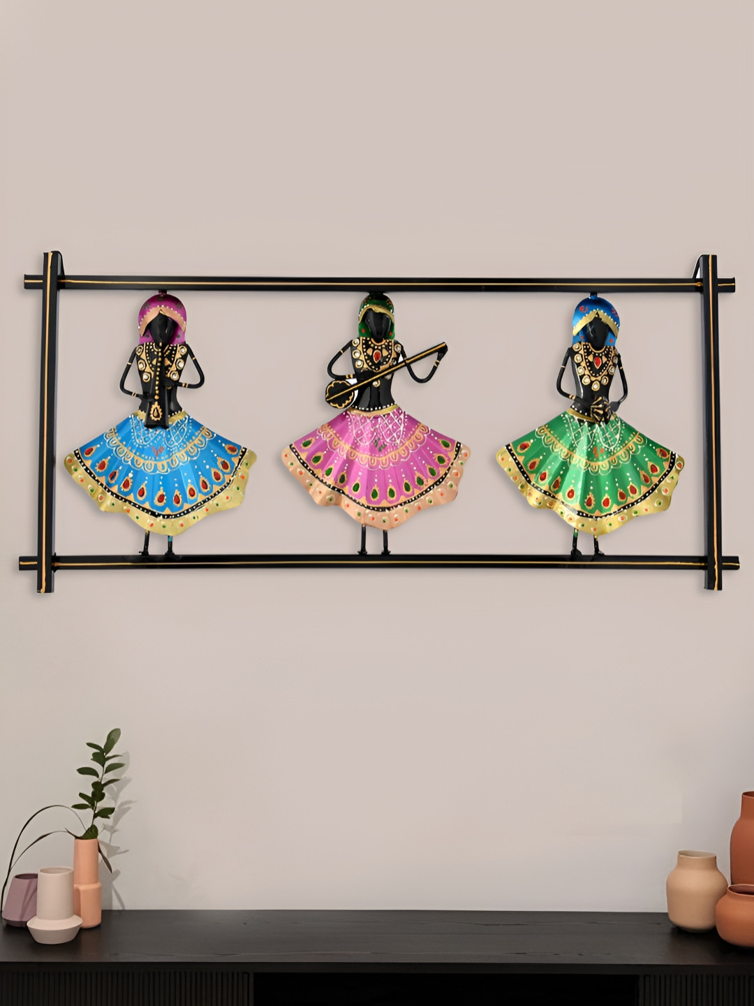Aapno Rajasthan Female Rajasthani Musicians Metal Glossy Wall Hangings-11.4In