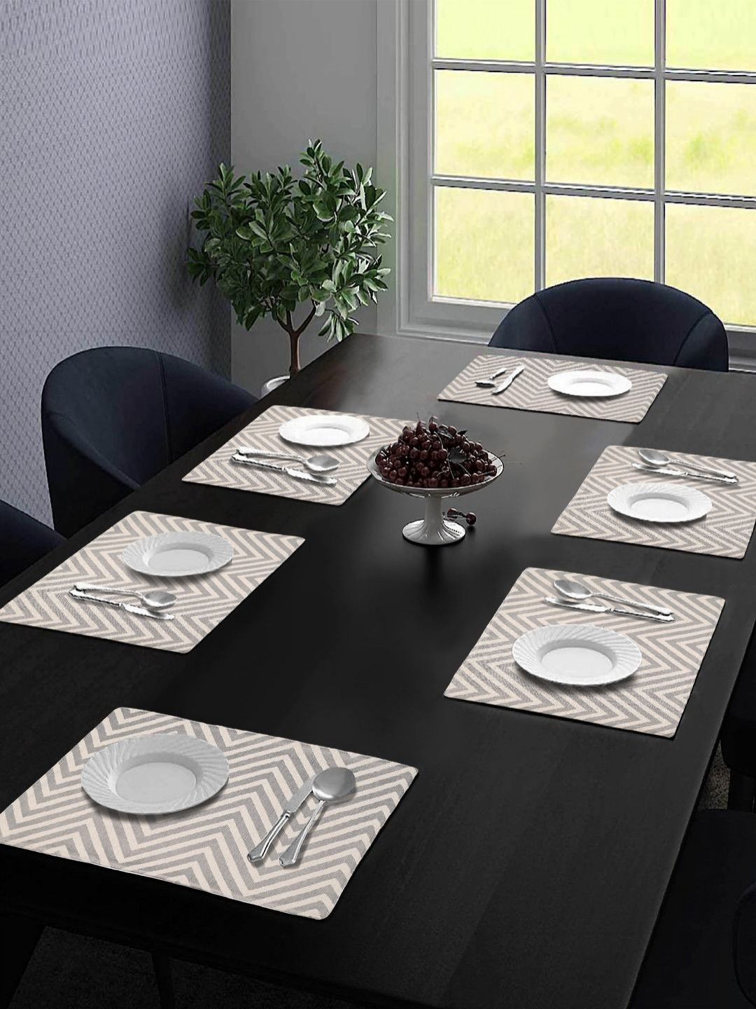 Saral Home Grey 6 Pieces Chevron Cotton Rectangle Table Placemats