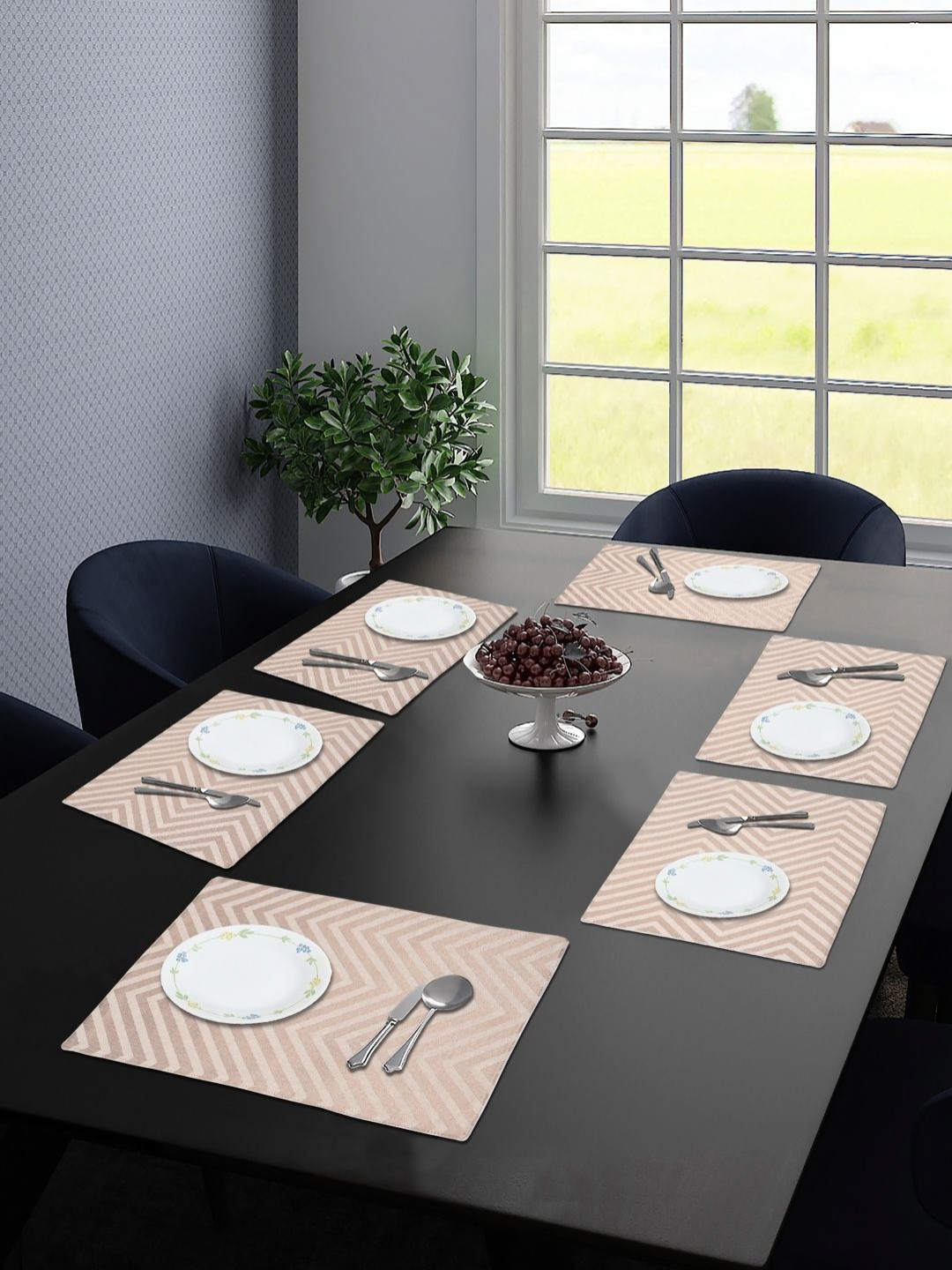 Saral Home Beige 6 Pieces Chevron Cotton Rectangle Table Placemats