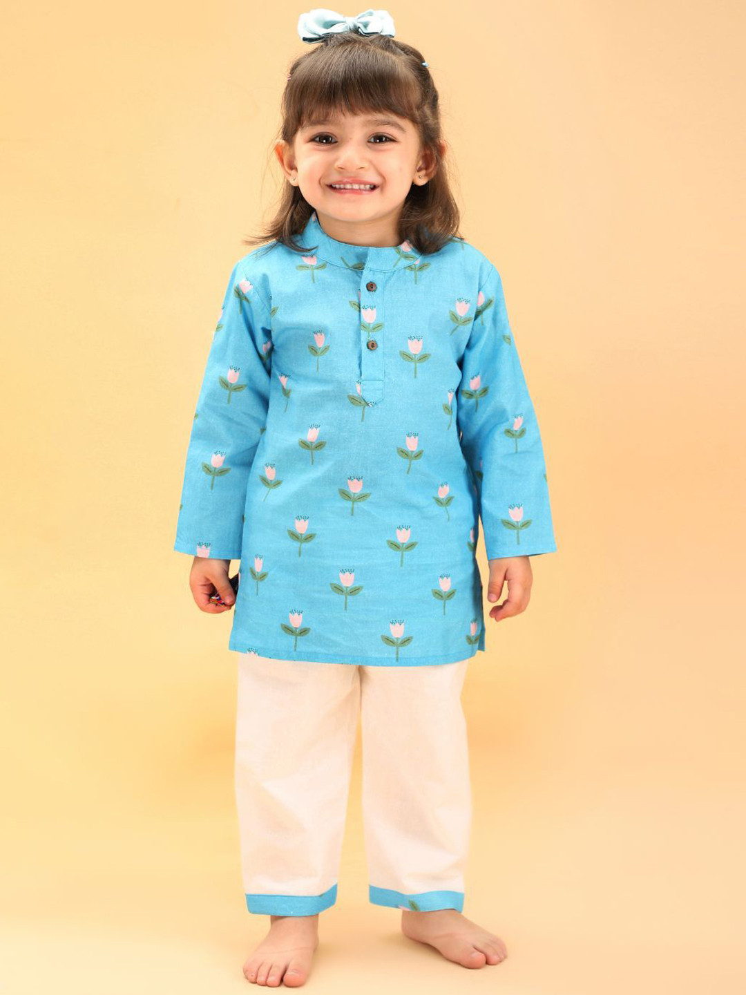 MAMA AND PEACHES Kids Floral Printed Pure Cotton Kurta with Trousers