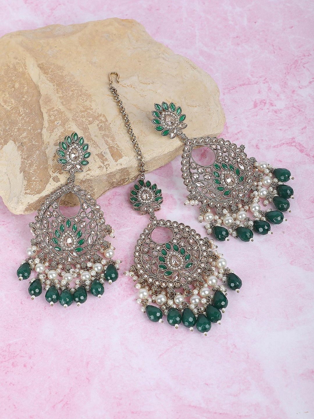 AURAA TRENDS Gold-Plated Kundan Stone Studded Jewellery Set