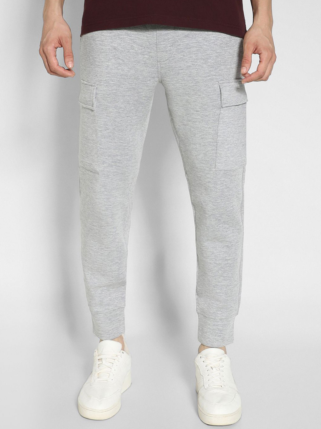 AMERICAN EAGLE OUTFIT Men Mid-Rise Cargo Jogger Solid Regular Fit Track Pants