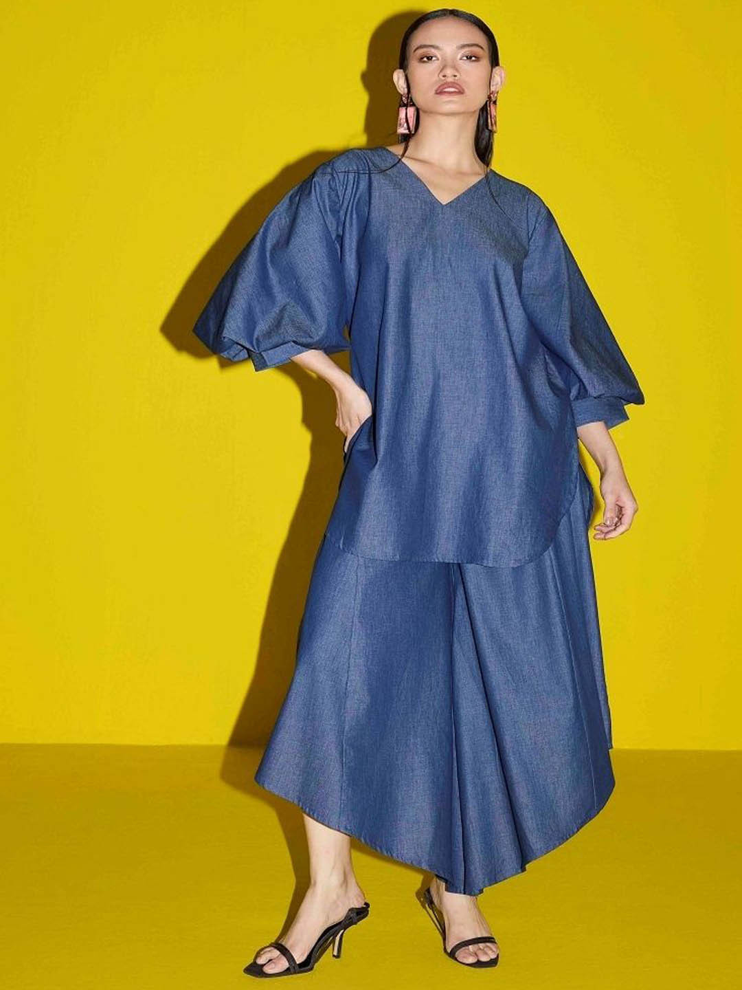 SIL SILA V-Neck Tunic with Palazzos