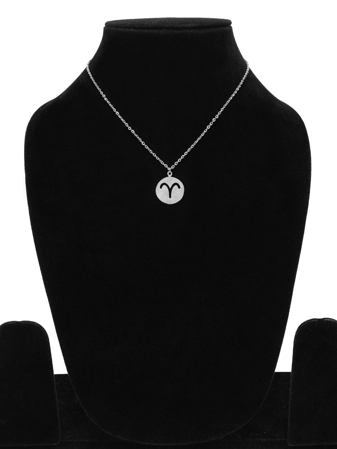 Goldnera Circular Pendants with Chains