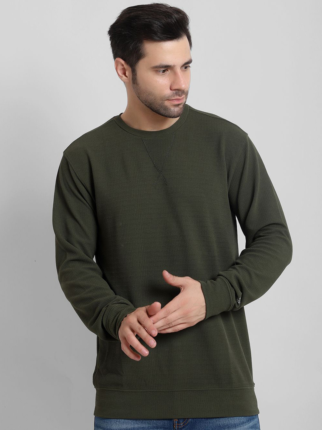 Canjuice Men Solid Round Neck Pullover Sweatshirt