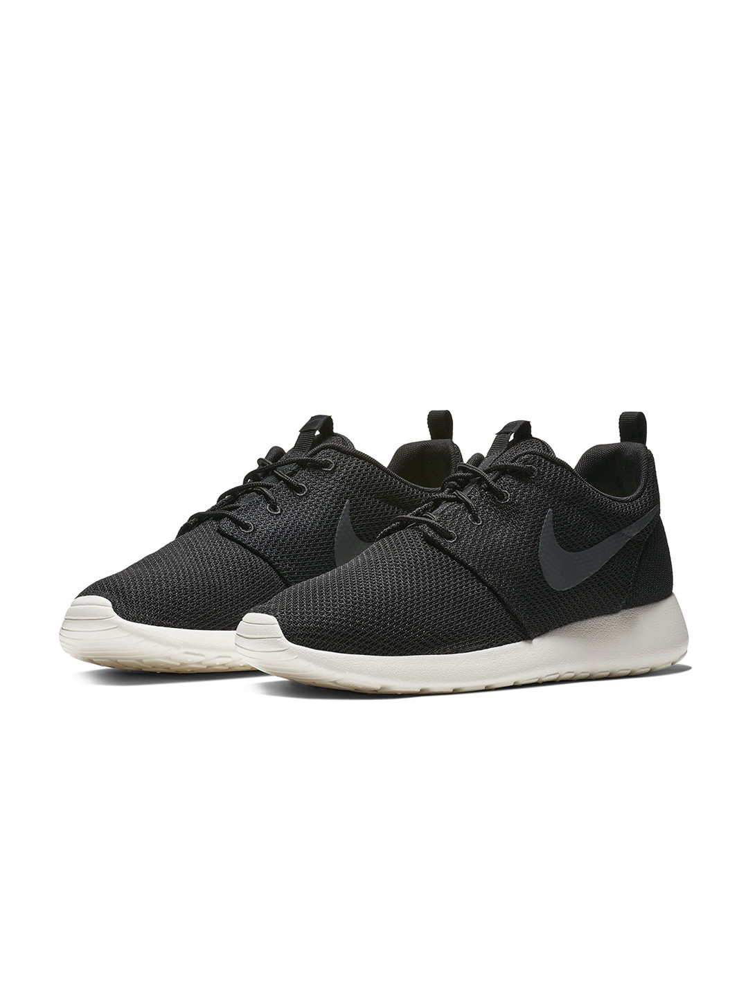 Nike Roshe One Men Lace Up Sneakers