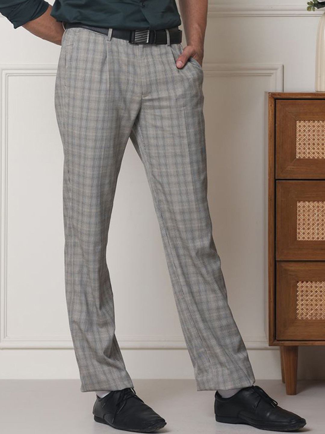 SUBTRACT Men 4 Way Stretch Wrinkle Free Slim Fit Flat Front Formal Trousers