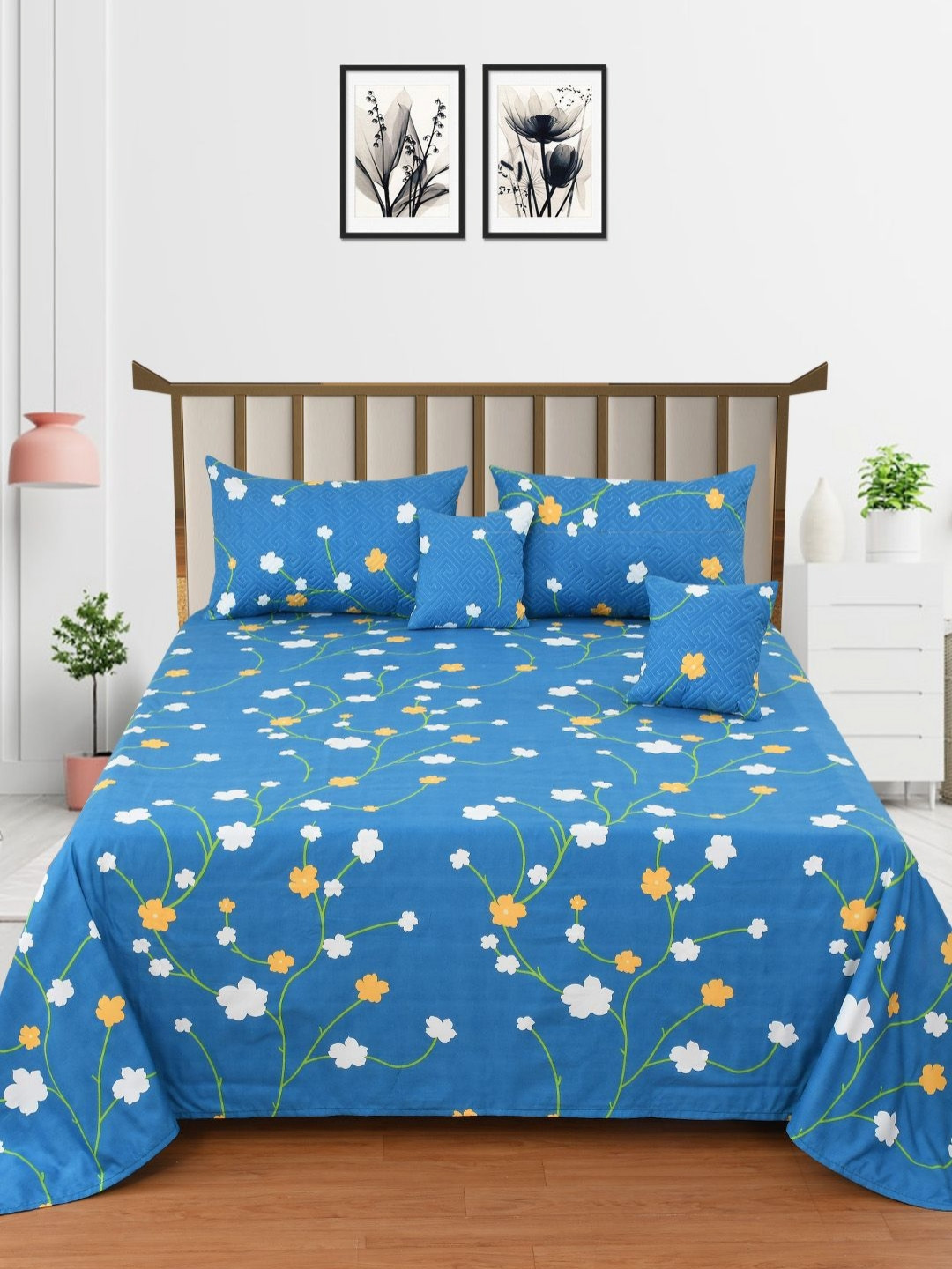 BREVARD Veda Blue Floral Polycotton Queen Bedsheet with 4 Pillow Covers-90 x 100 inches