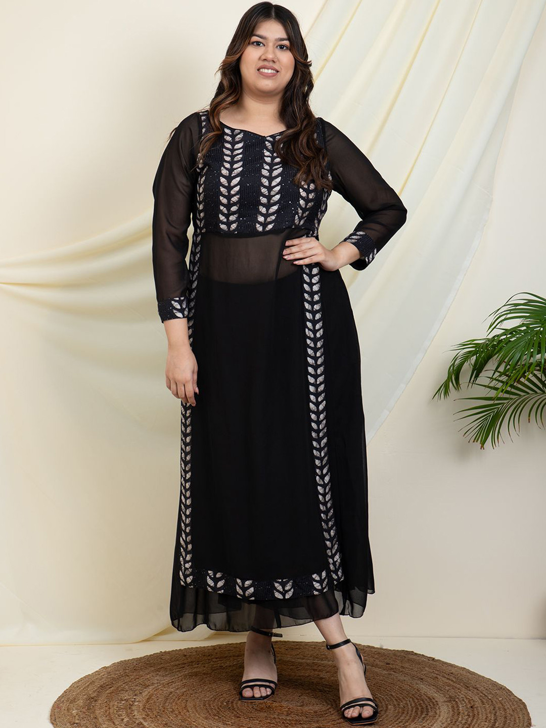 DEEBACO Plus Size Embroidered Tunic With Trousers