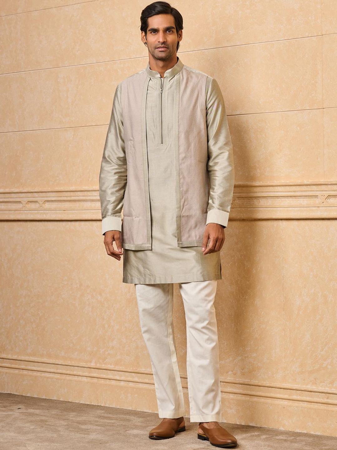 Tasva Printed Straight Layered Kurta with Trousers