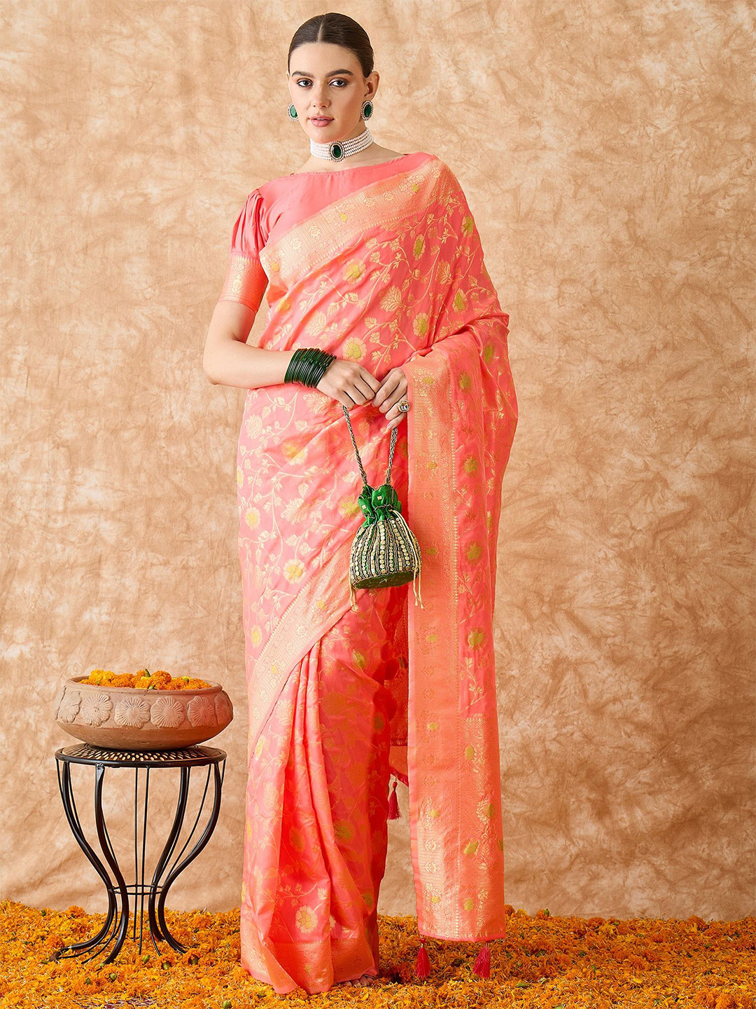 Sangria Woven Design Banarasi Saree With Blouse Piece