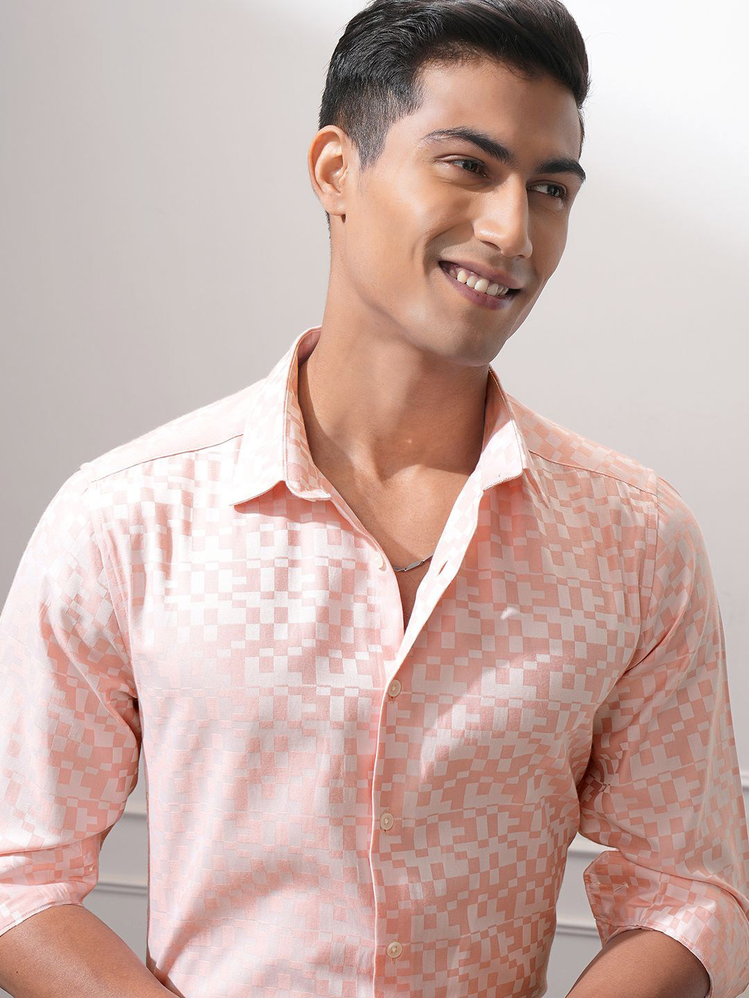 LOCOMOTIVE Premium Men Peach Jacquard Textured Occasion Shirt