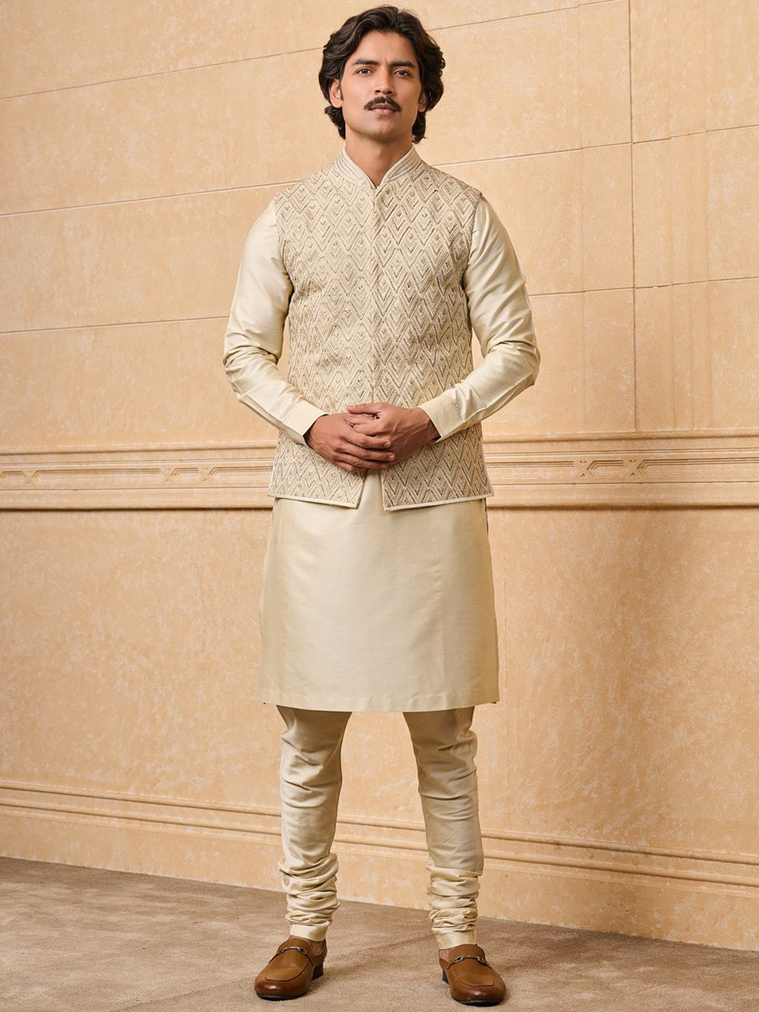 Tasva Straight Kurta with Churidar & Embroidered Jacket Bundi Set
