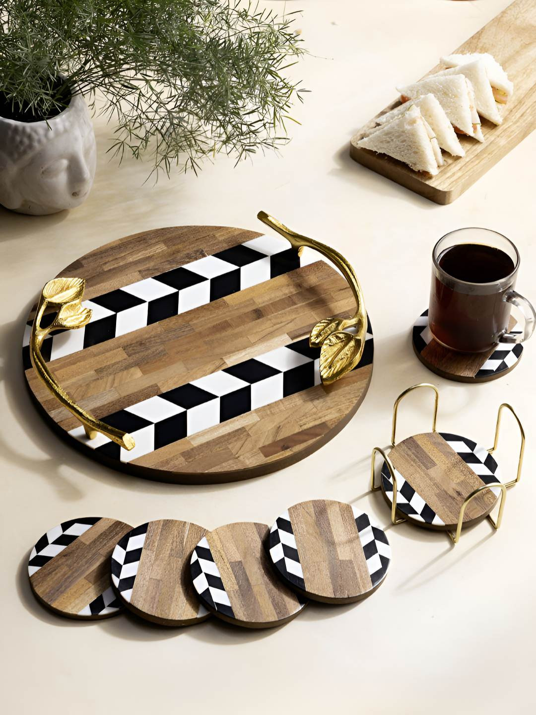DULI Brown & Black 7 Pieces Printed Wooden Serving Tray & Coasters