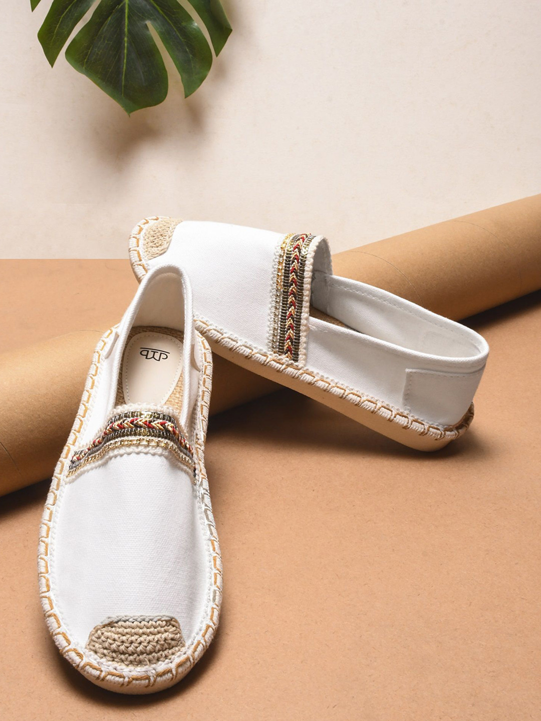 THE WHITE POLE Women Casual Slip-On Loafer