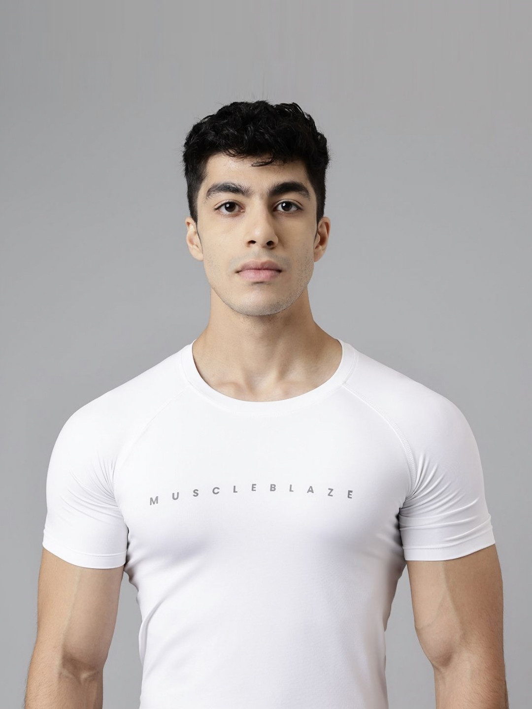 MuscleBlaze Half Sleeve Compression T-Shirts for Men Polar White
