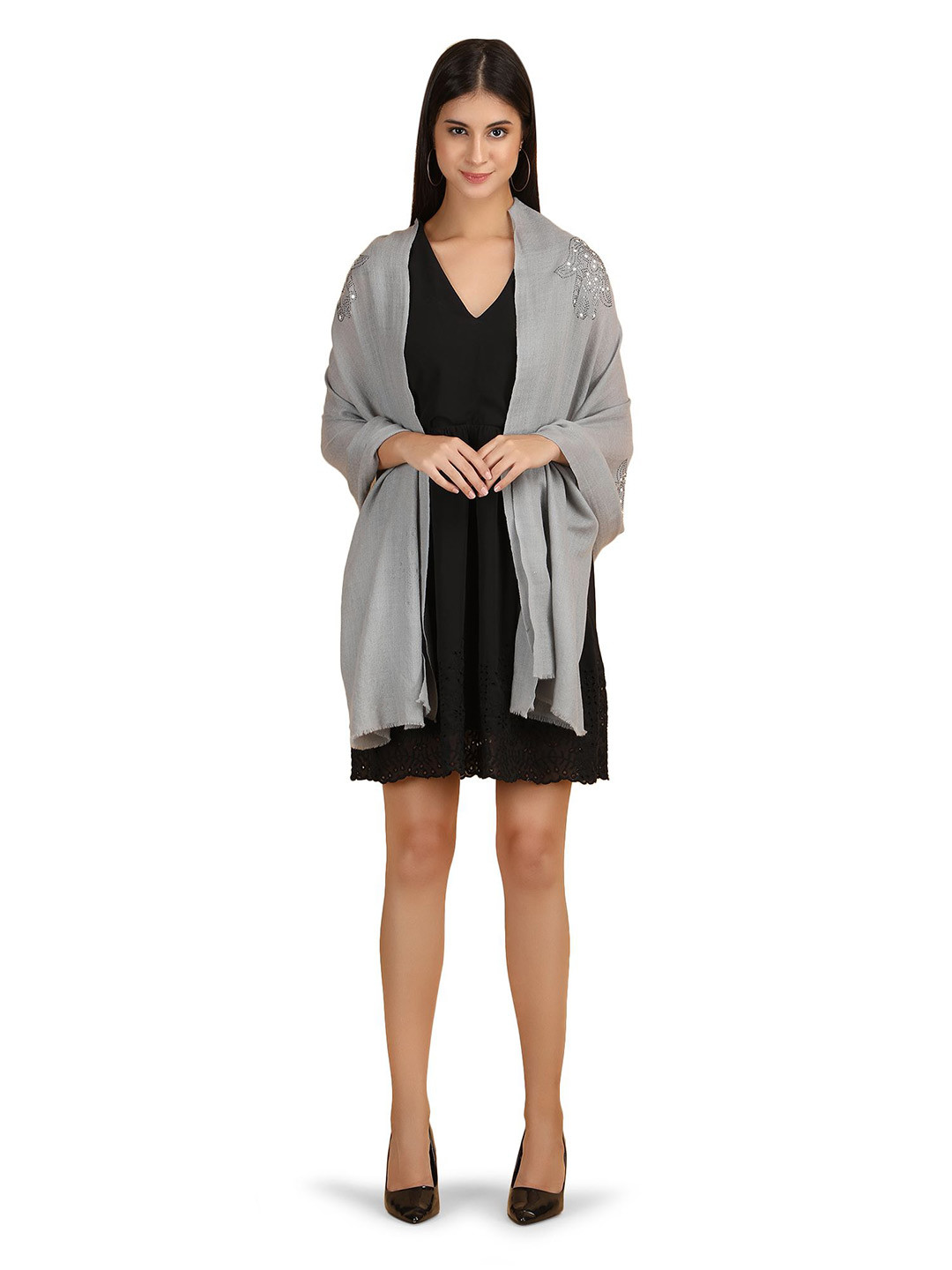 Stole & Yarn Unisex Floral Embroidered Woolen Stole