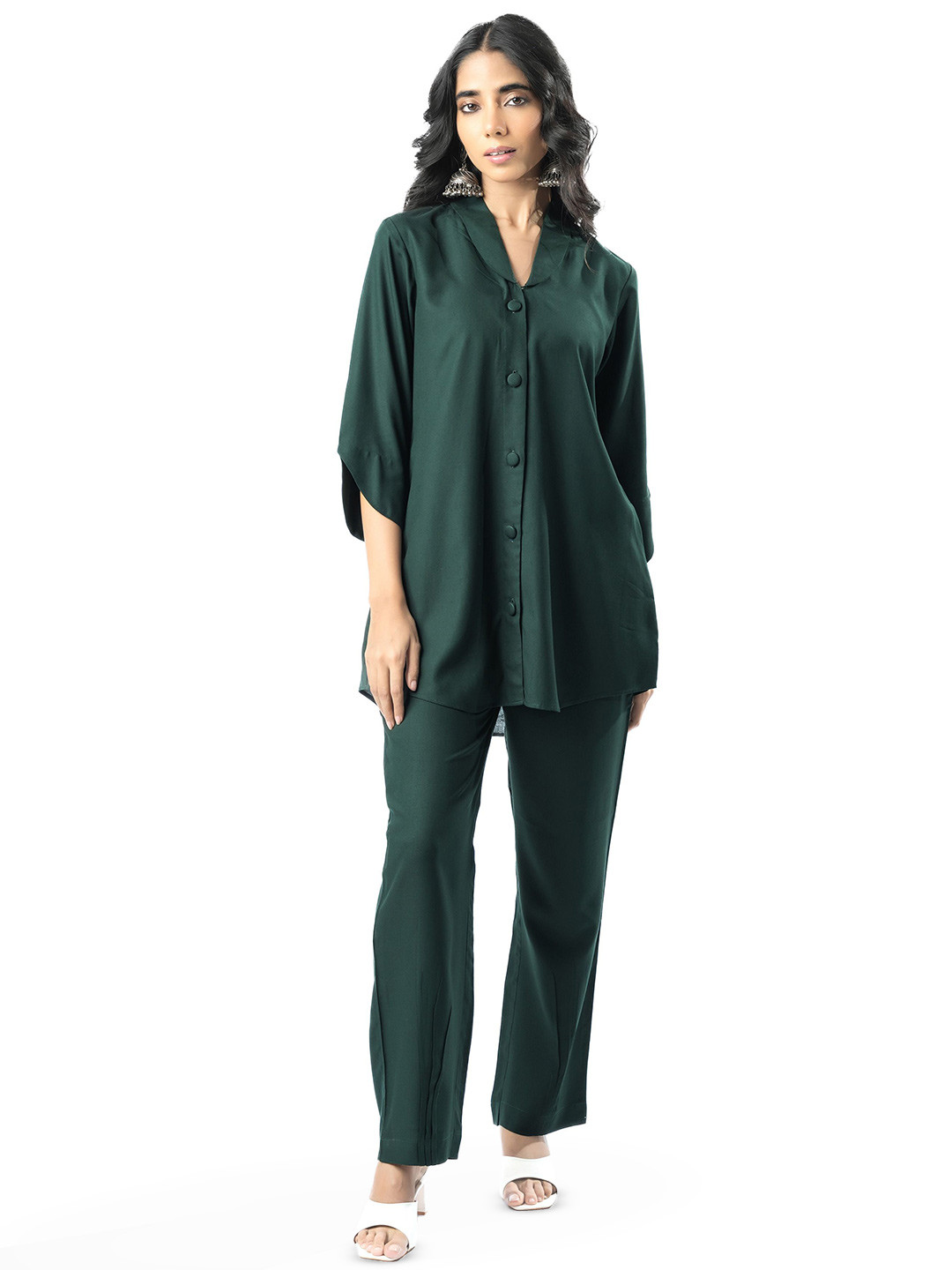 GULABOSITABO Above the Keyboard Collar Regular Fit Shirt