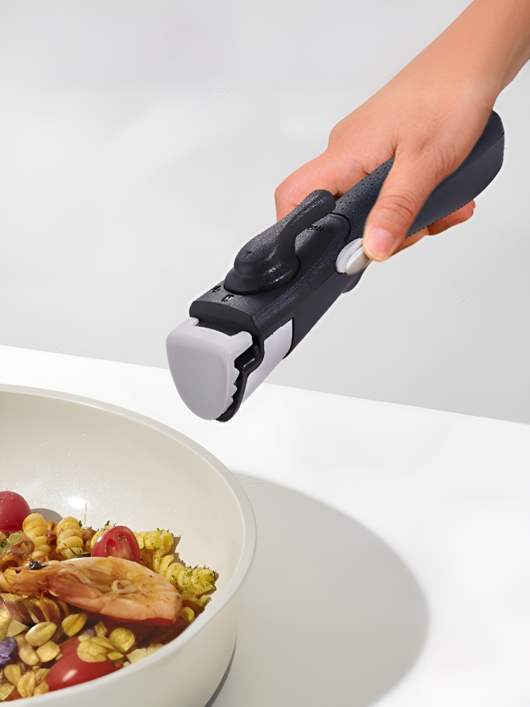The Better Home Black Dishwasher Safe Detachable Cookware Handle