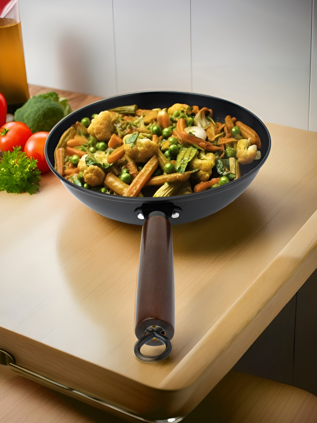 The Better Home Black Dishwasher Safe Carbon Steel Wok With Handle 4L